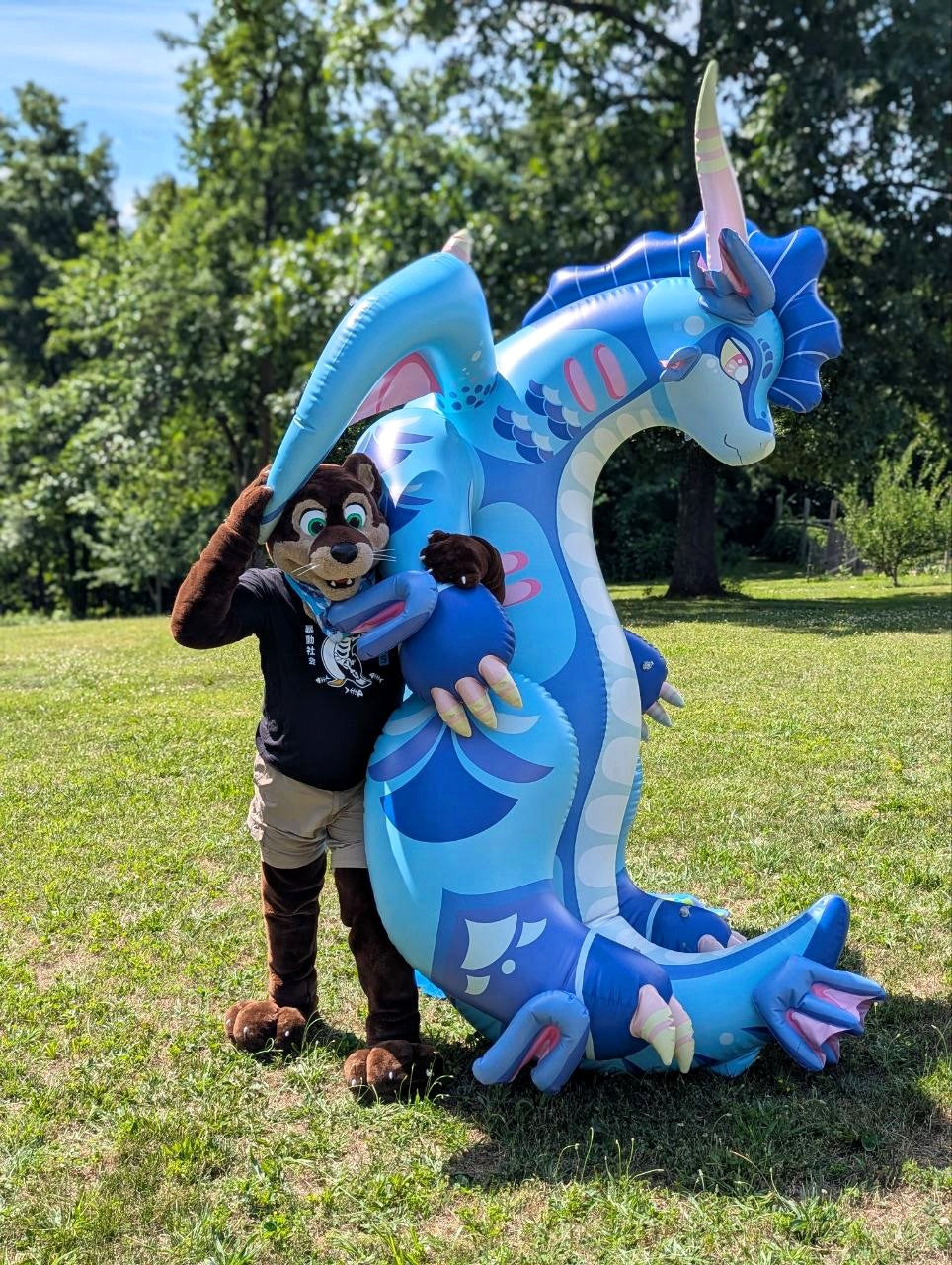 10’ Lounging Dragon Deluxe Inflatable Ride-On – 305 cm