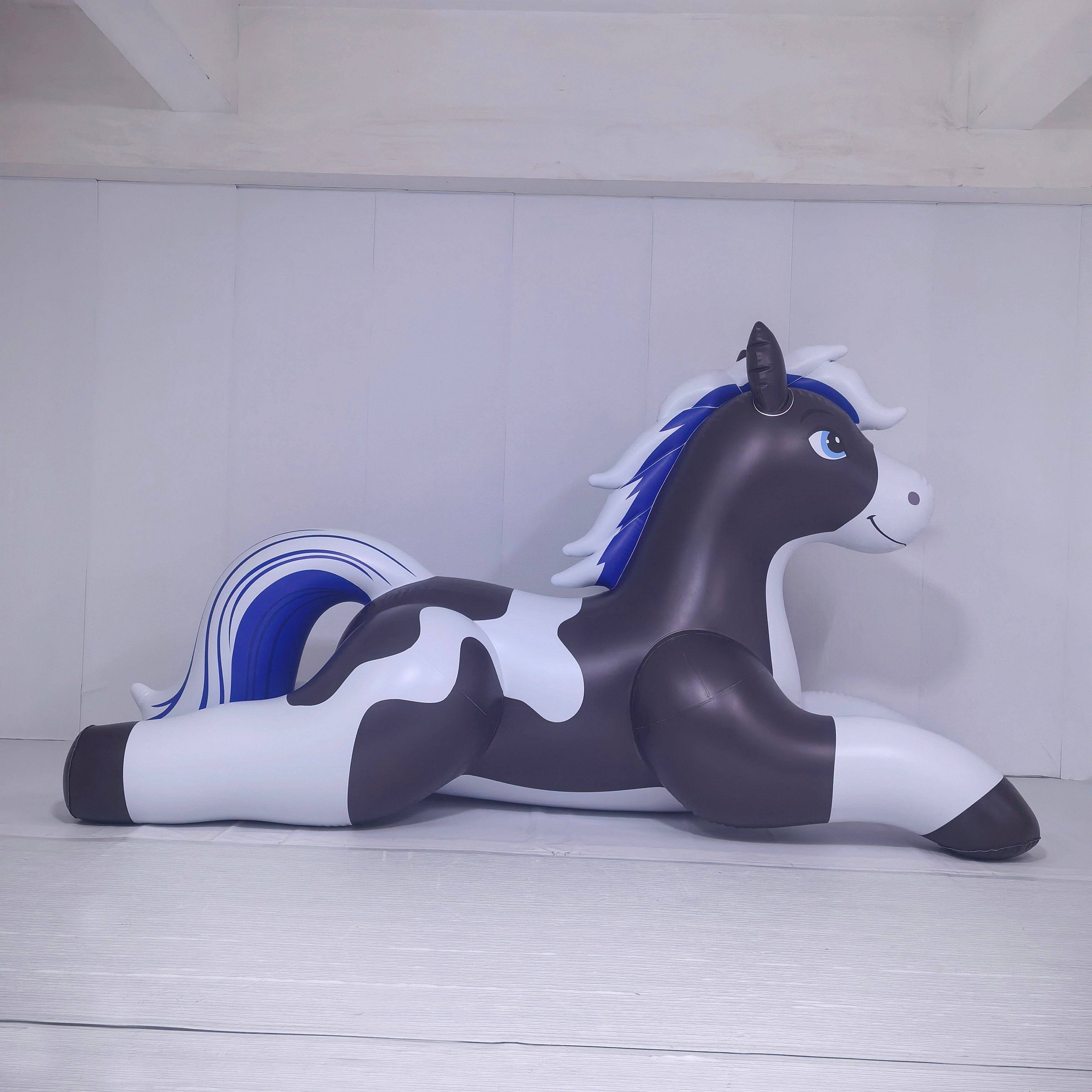 Velaris Horse - 99"/252cm Long *Premium*